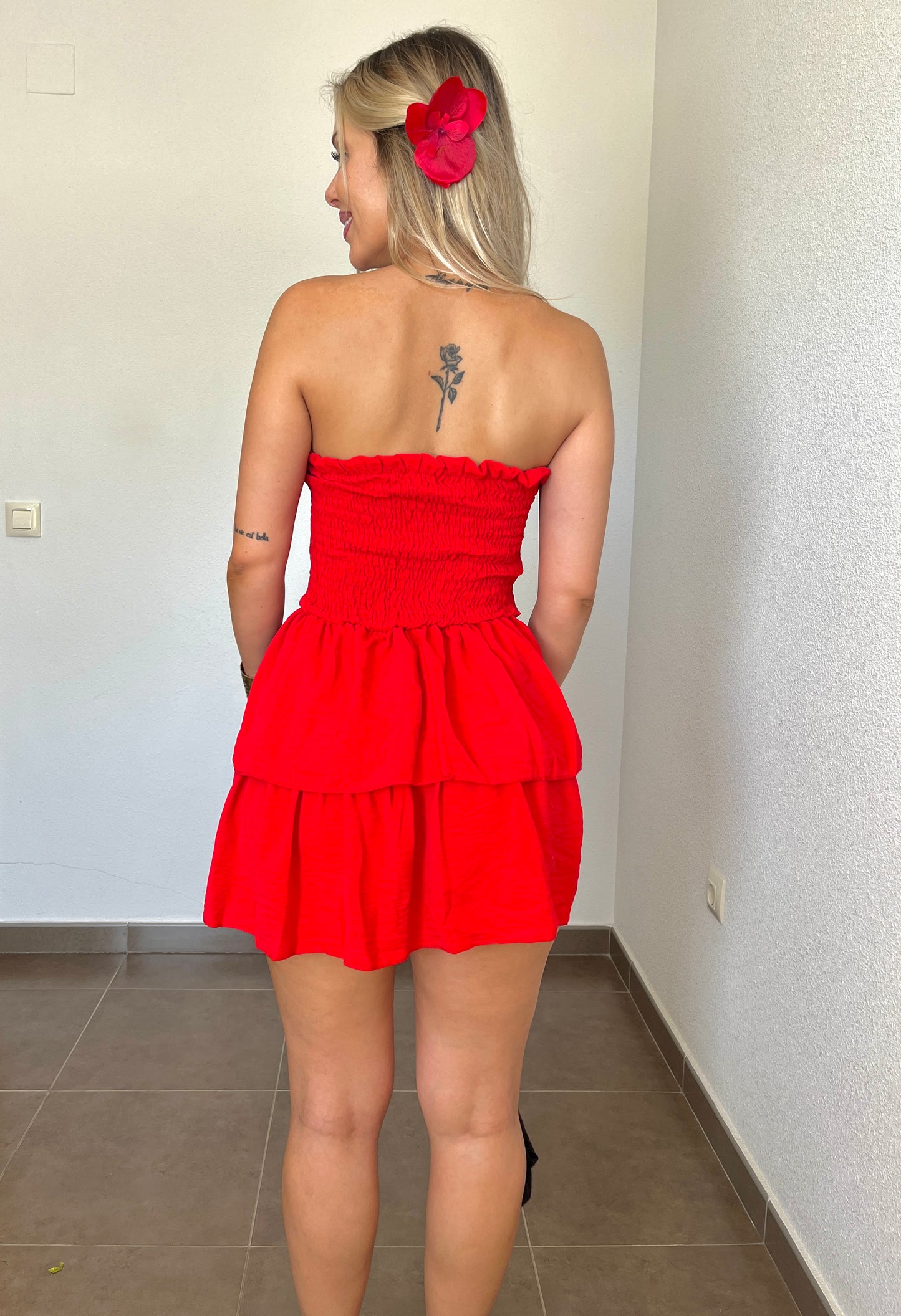 VESTIDO ROJO VOLANTES